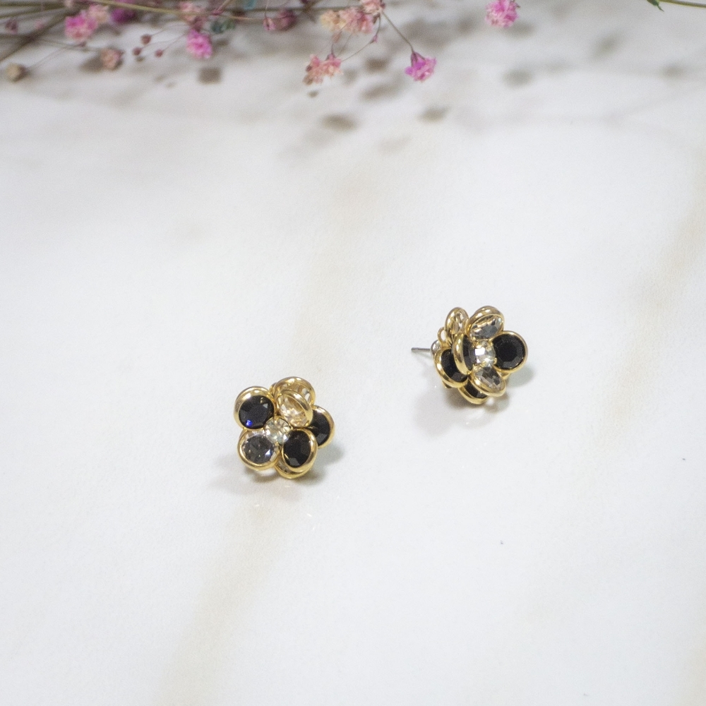 Glass flower earrings